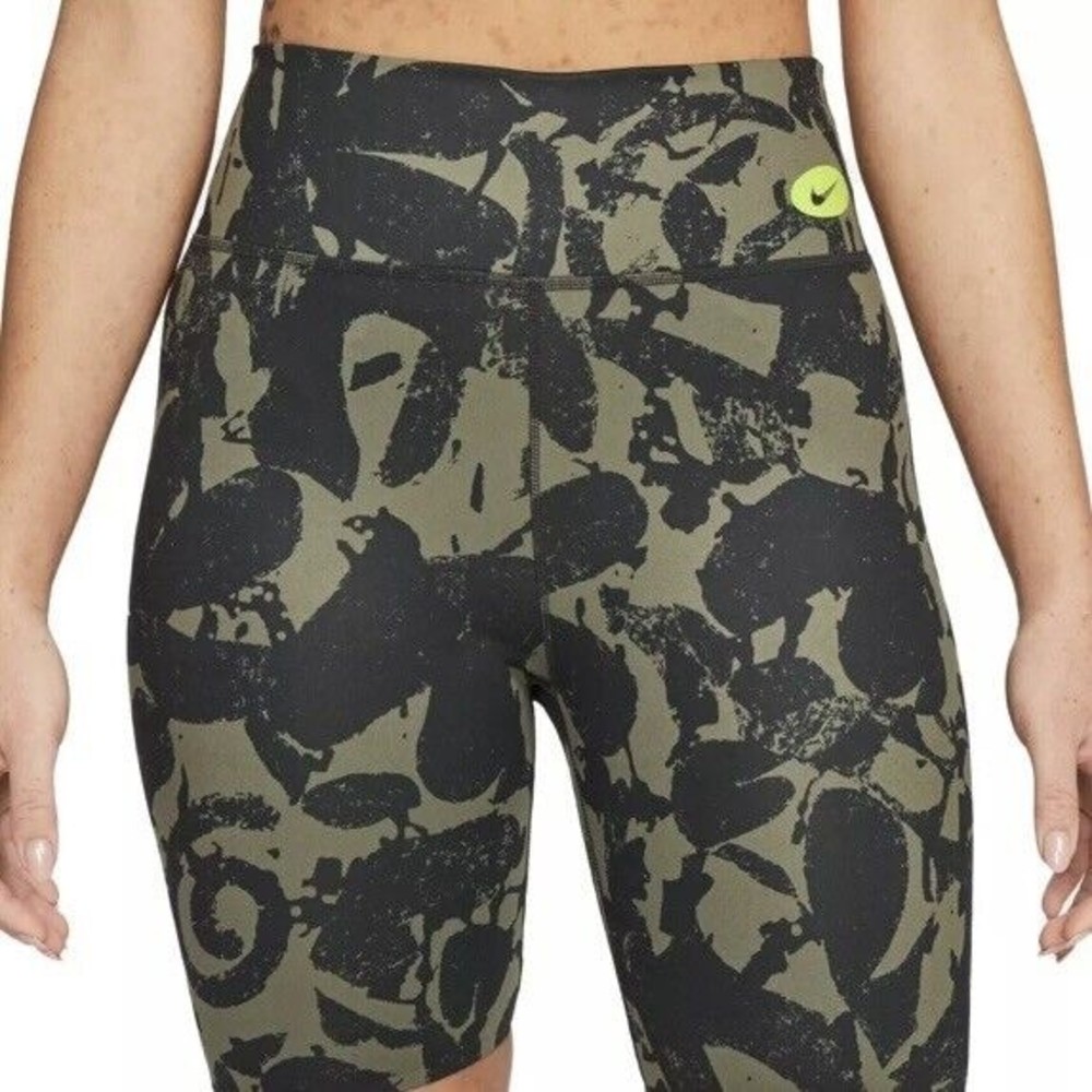 NWT Nike Women's One Luxe Icon Clash Dri-Fit Training Bike Shorts 7" Size XS